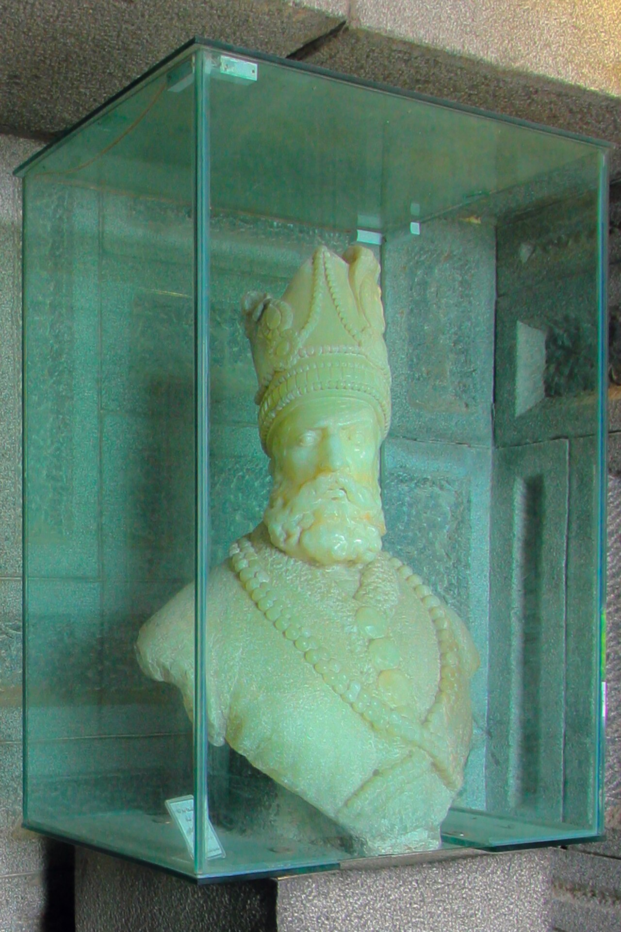Nader Shah bust by Abolhassan Sadighi