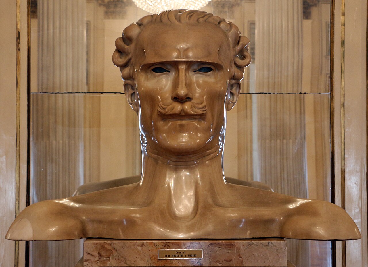 statue of Arturo Toscanini by Adolfo Wildt