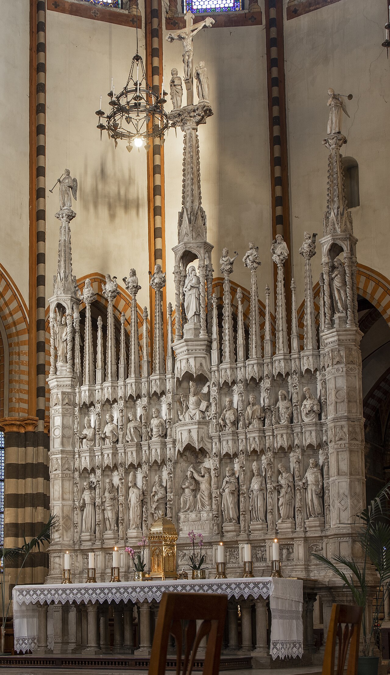 Altarpiece of San Francesco by Agostino da Siena