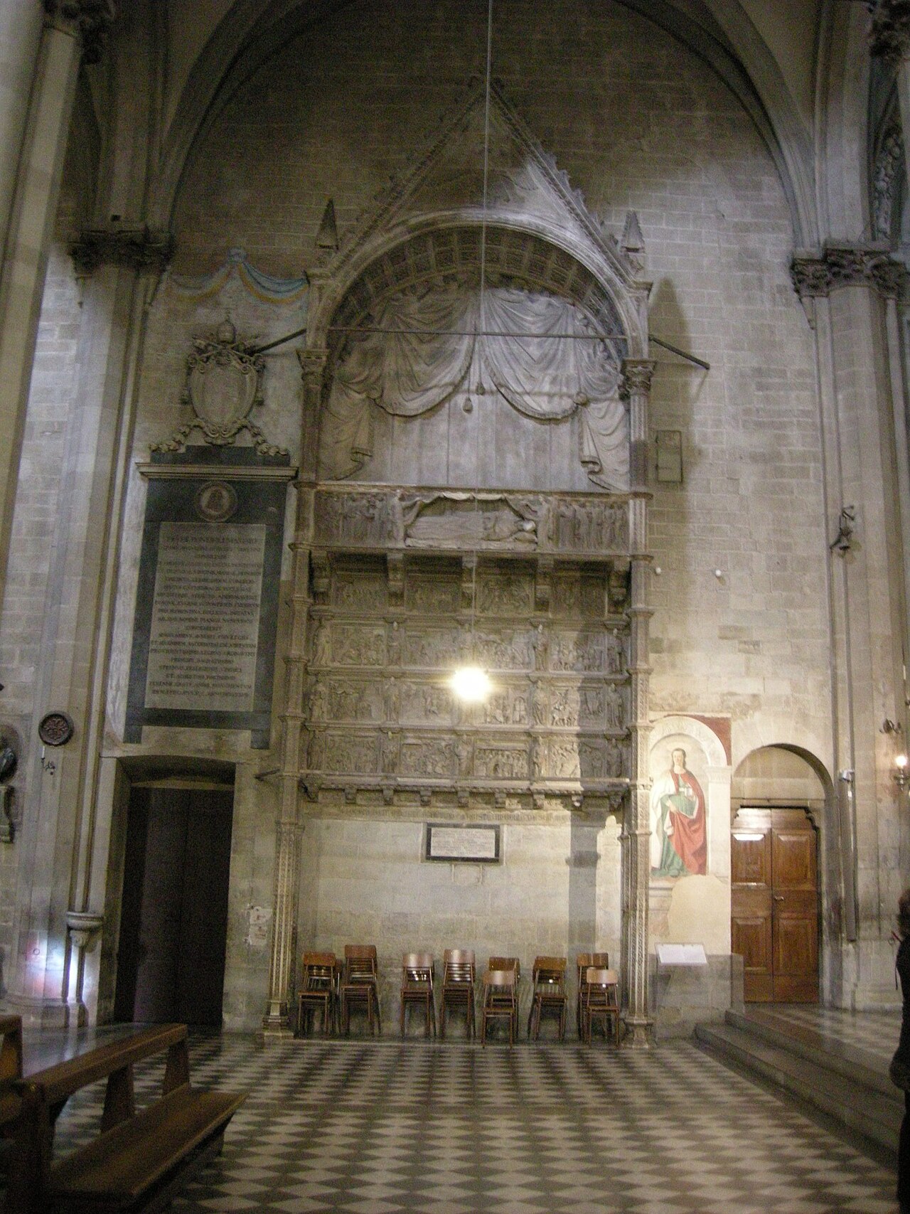 funeral monument of Guido Tarlati by Agostino da Siena