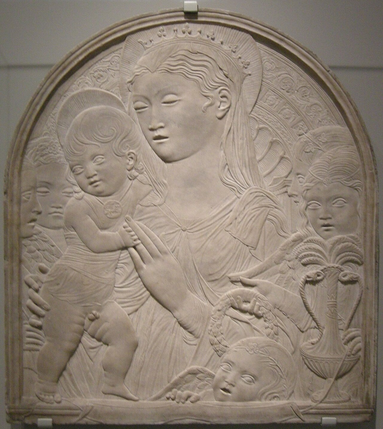 Virgin and Child with Angels by Agostino di Duccio
