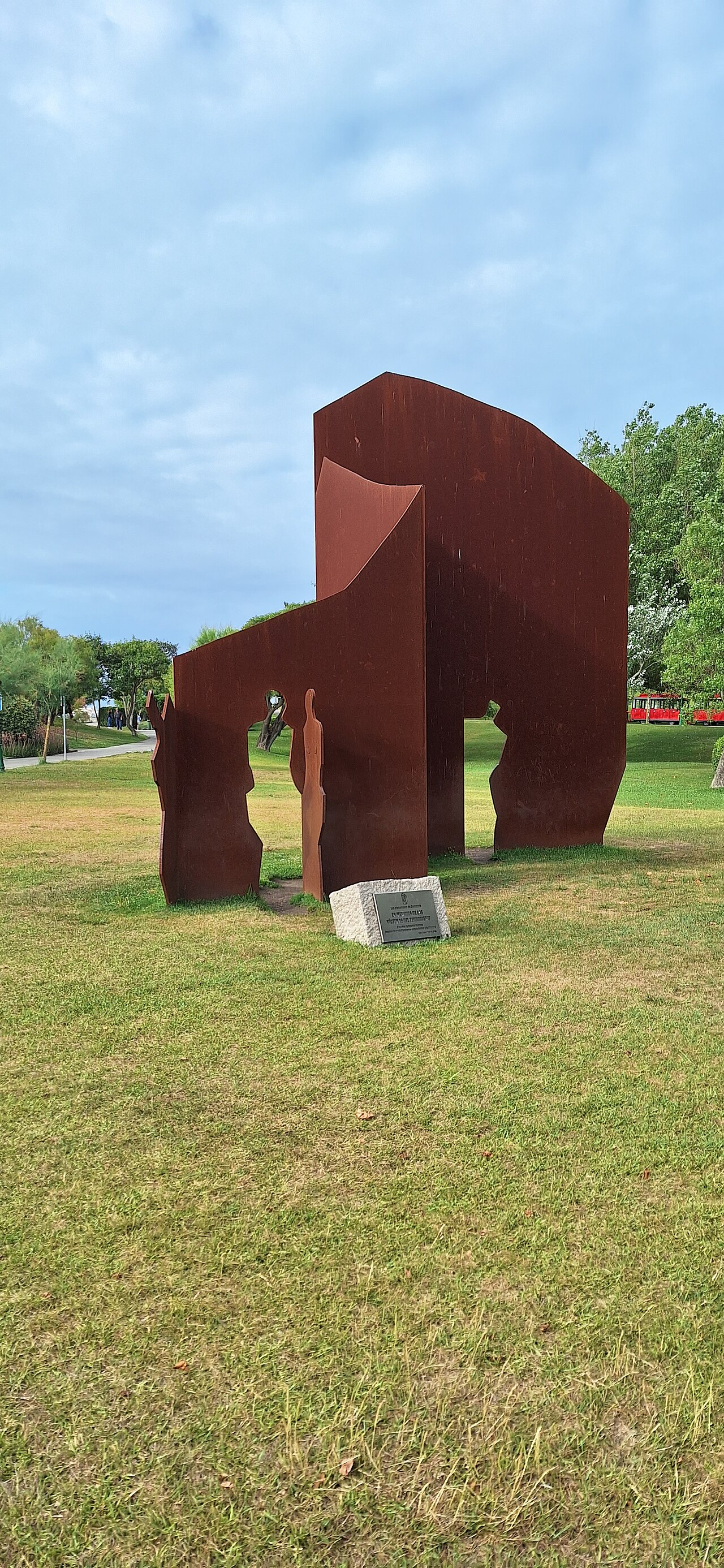 Monument to the victims of terrorism by Agustín Ibarrola