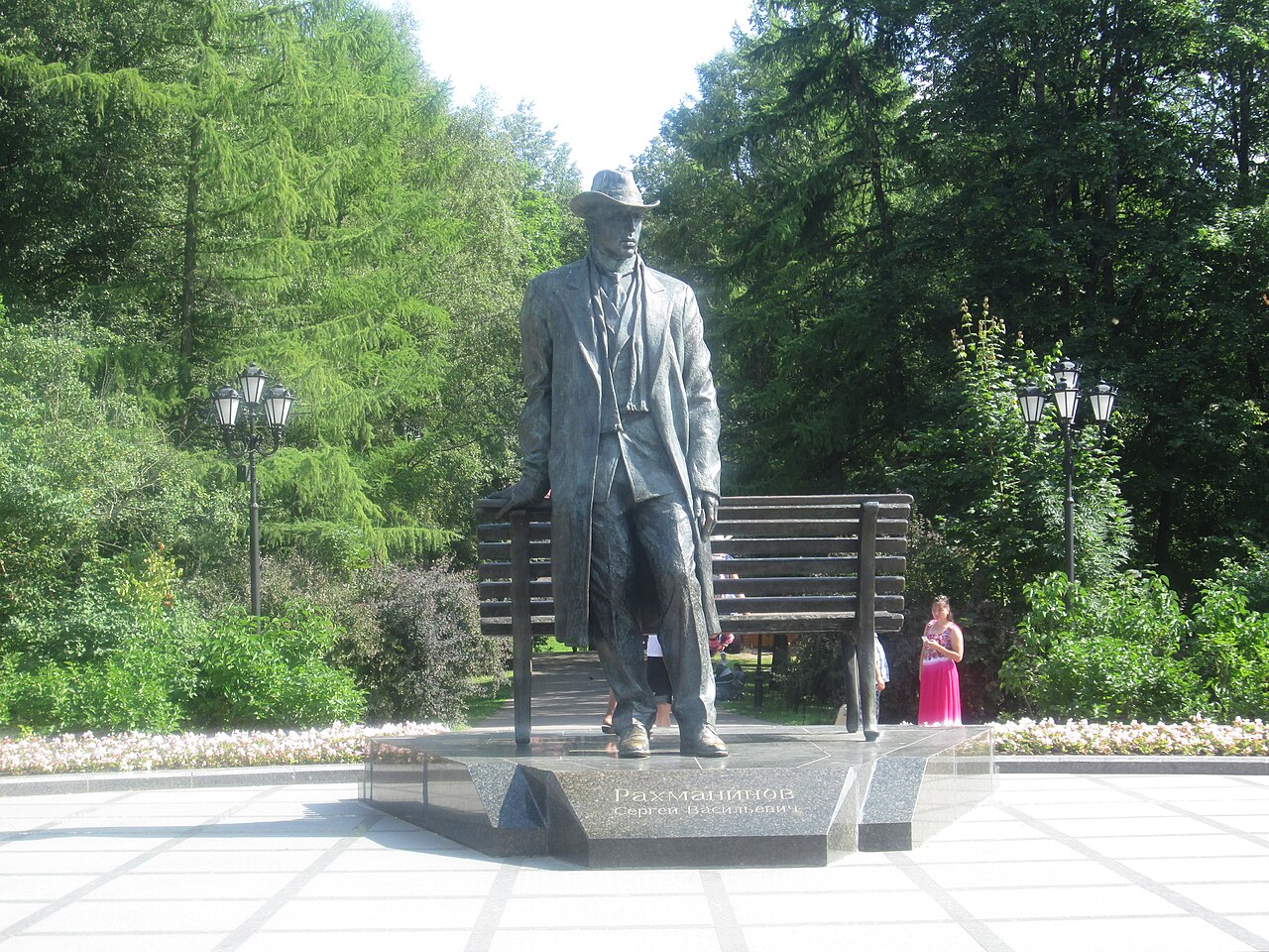 Monument to Sergei Rachmaninoff (Veliky Novgorod) by Alexander Rukavishnikov