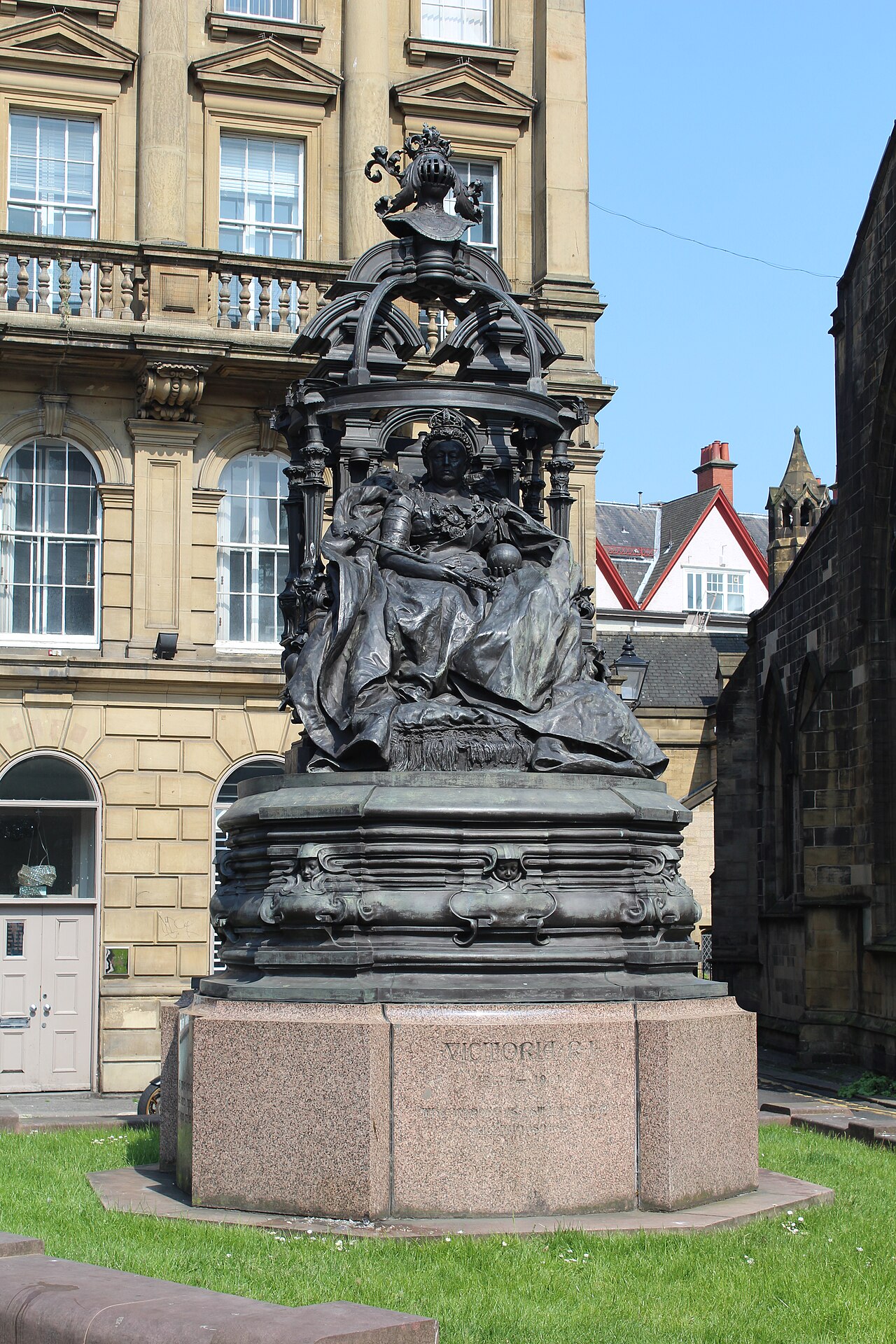 Statue of Queen Victoria by Alfred Gilbert