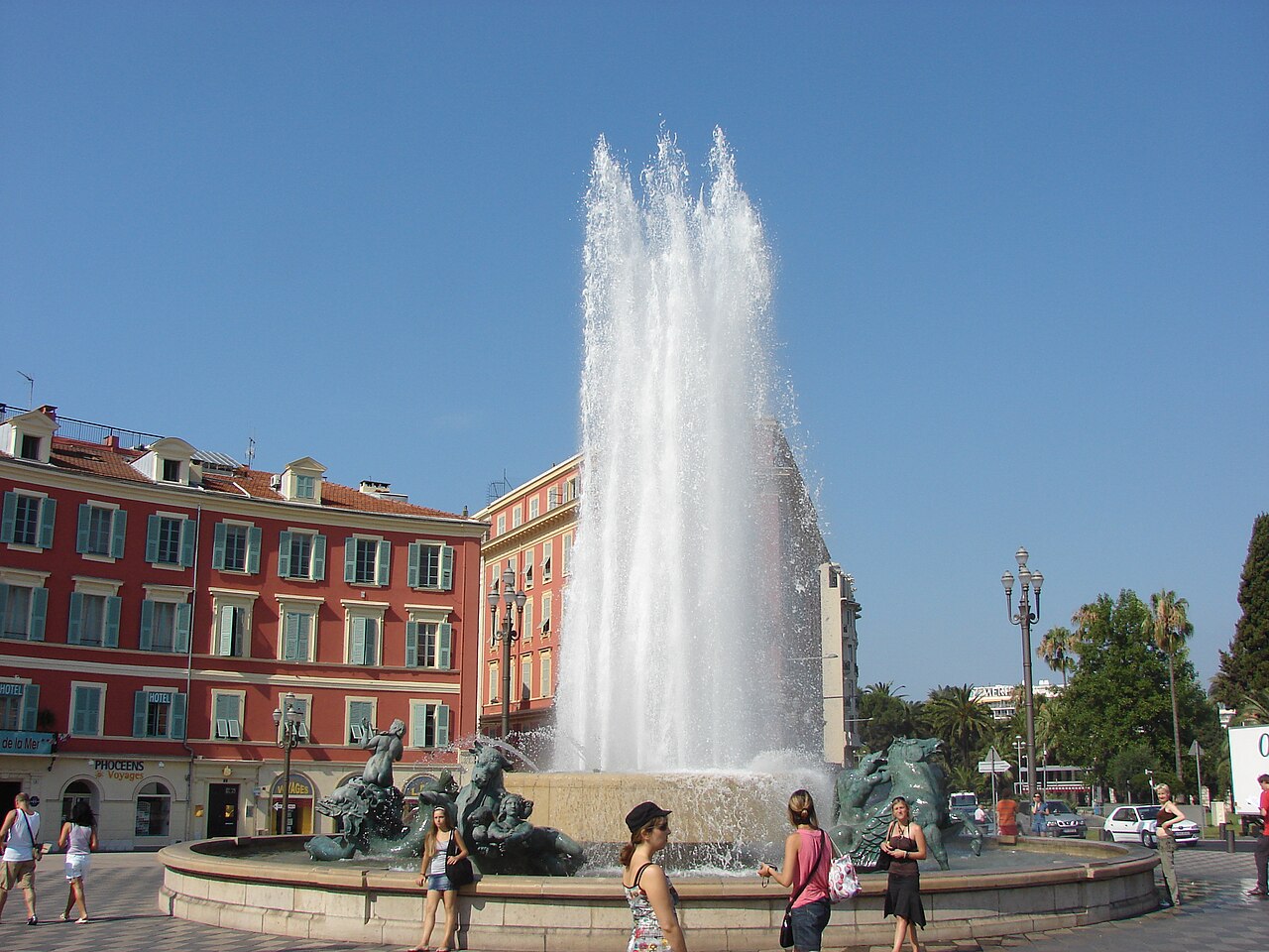 Sun fountain by Alfred Janniot