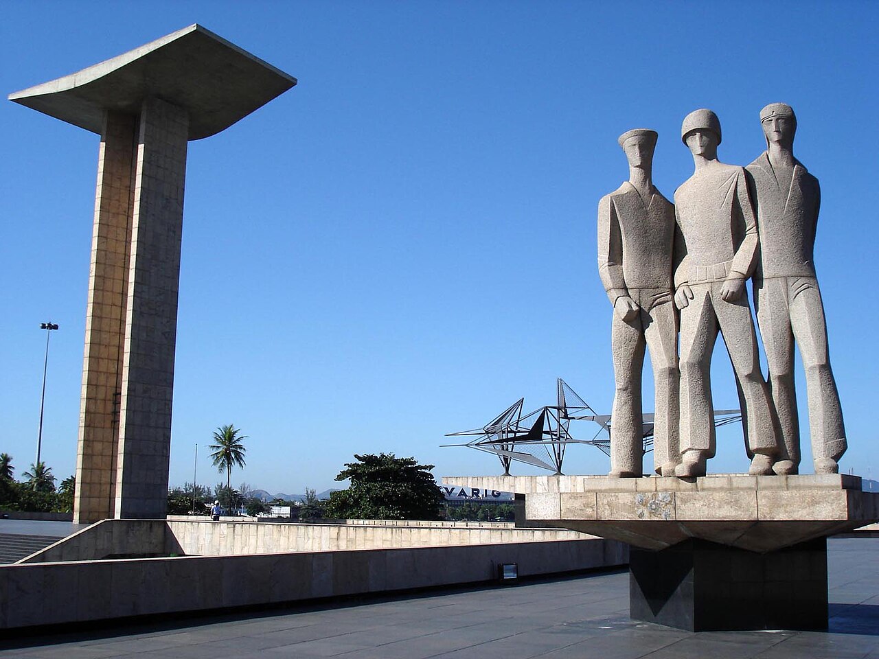 Monument to the dead of World War II by Alfredo Ceschiatti