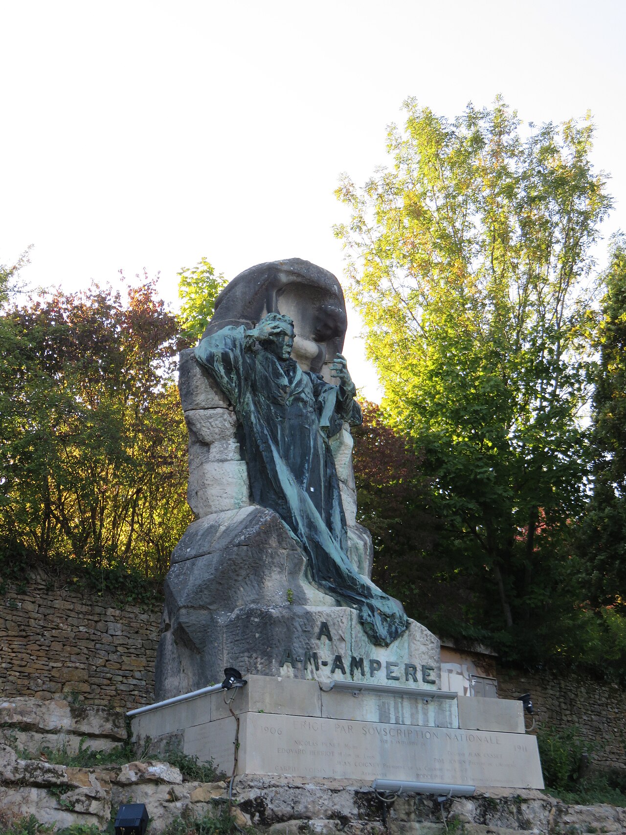 Monument à Ampère by André César Vermare