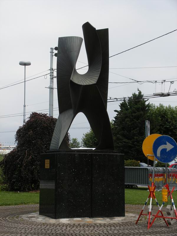 Construction in the Third and Fourth Dimension by Antoine Pevsner