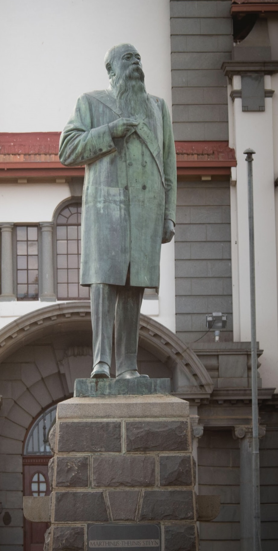 Statue of Martinus Theunis Steyn by Anton van Wouw