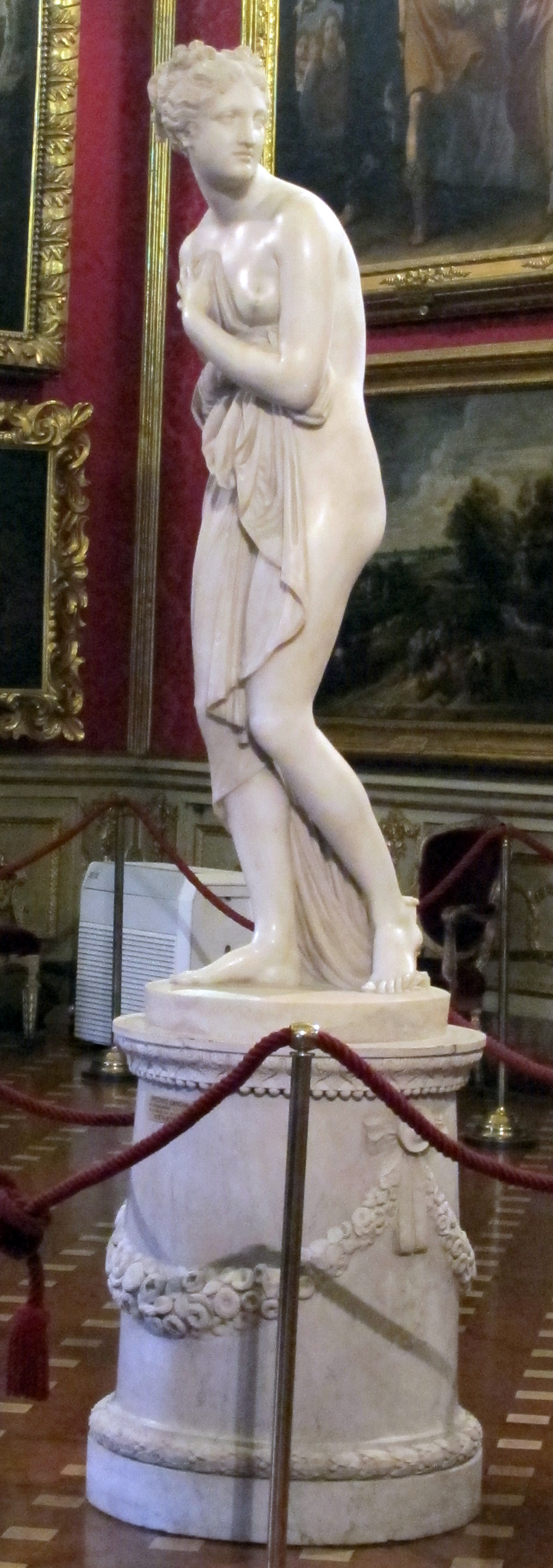 Venus Italica by Antonio Canova