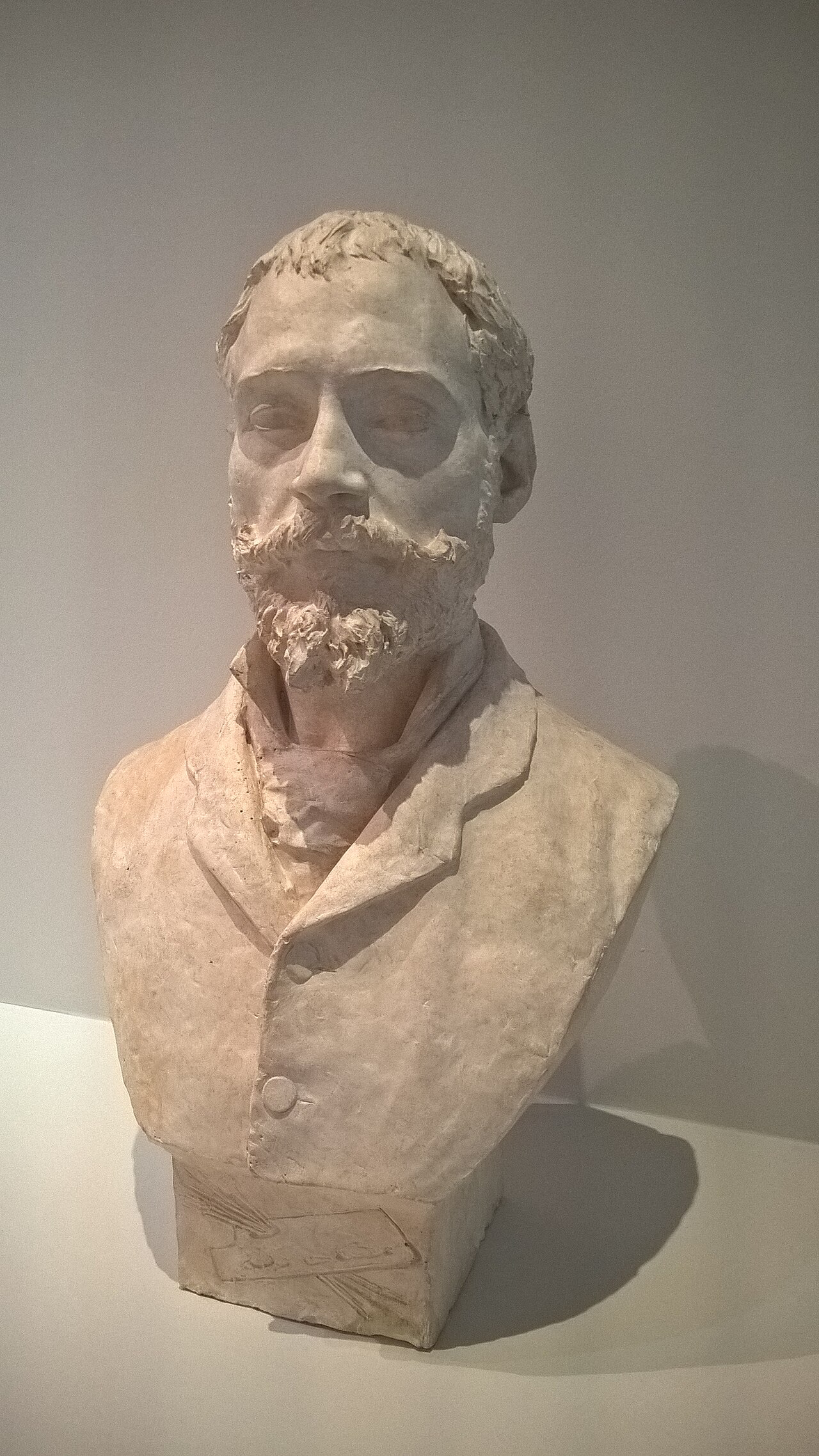 The painter Marques de Oliveira by António Soares dos Reis