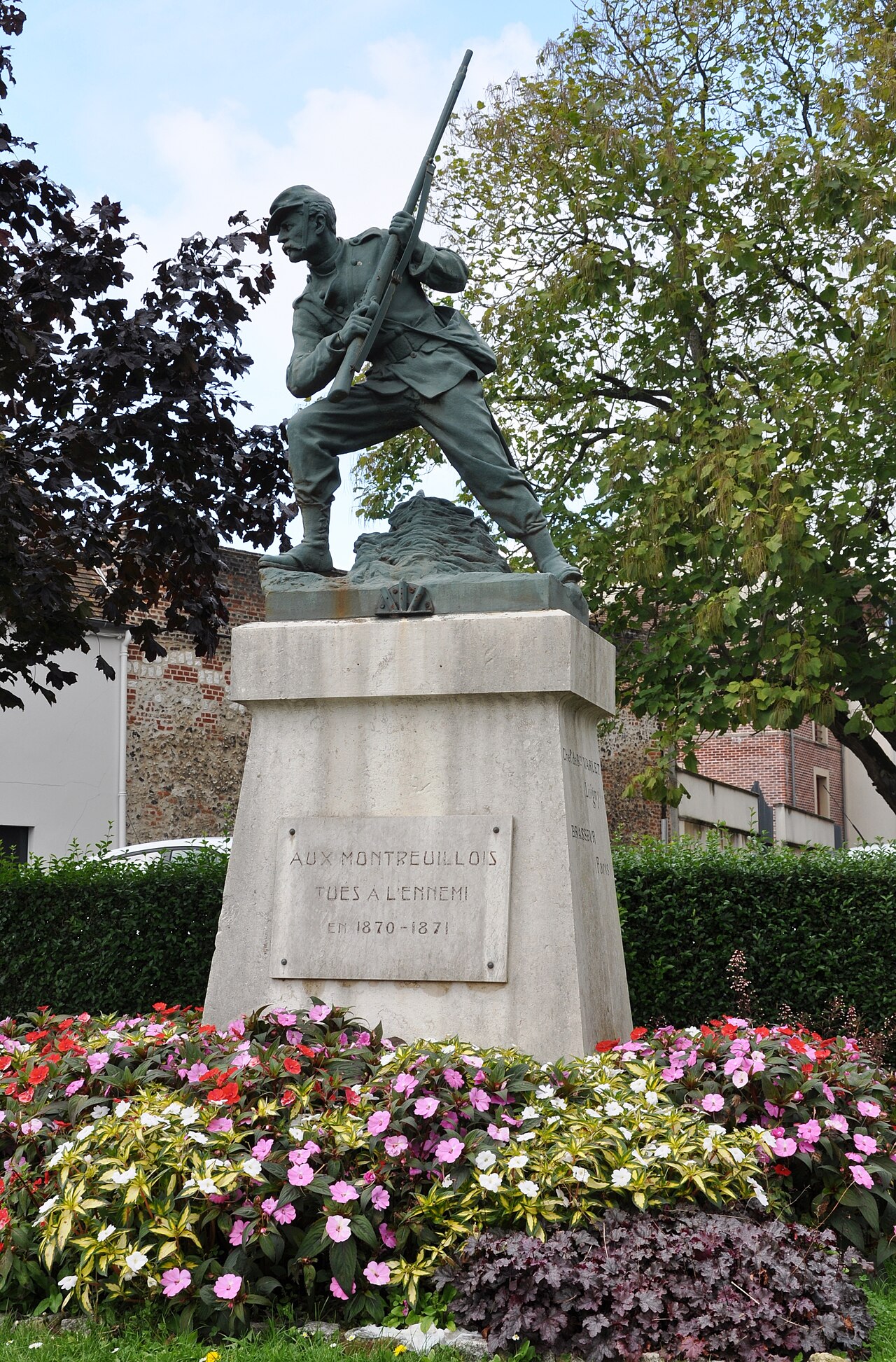 Franco-Prussian War memorial of Montreuil-sur-Mer by Aristide Croisy