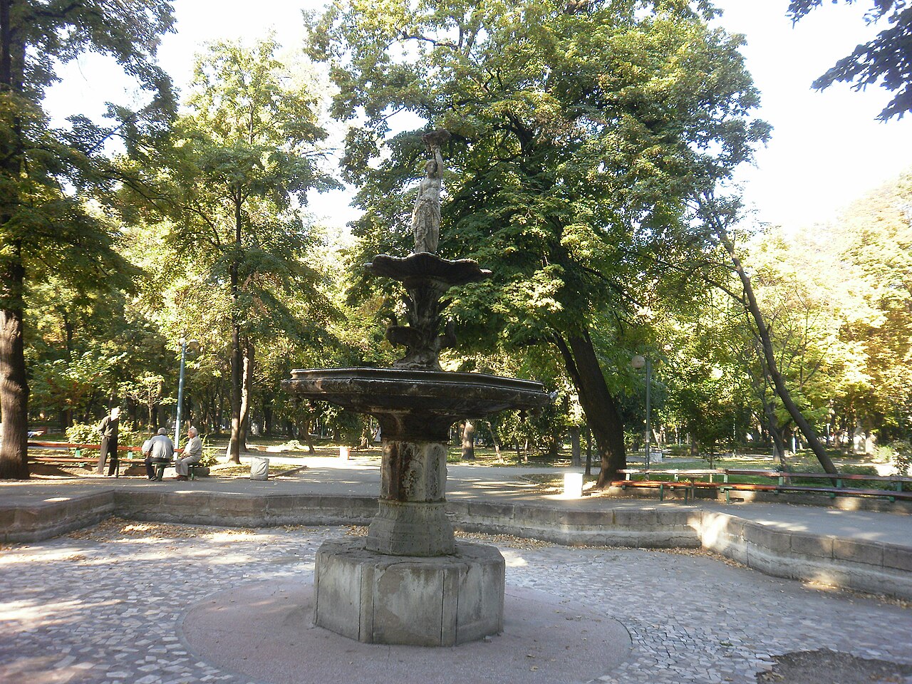 Demetra fountain by Arnoldo Zocchi