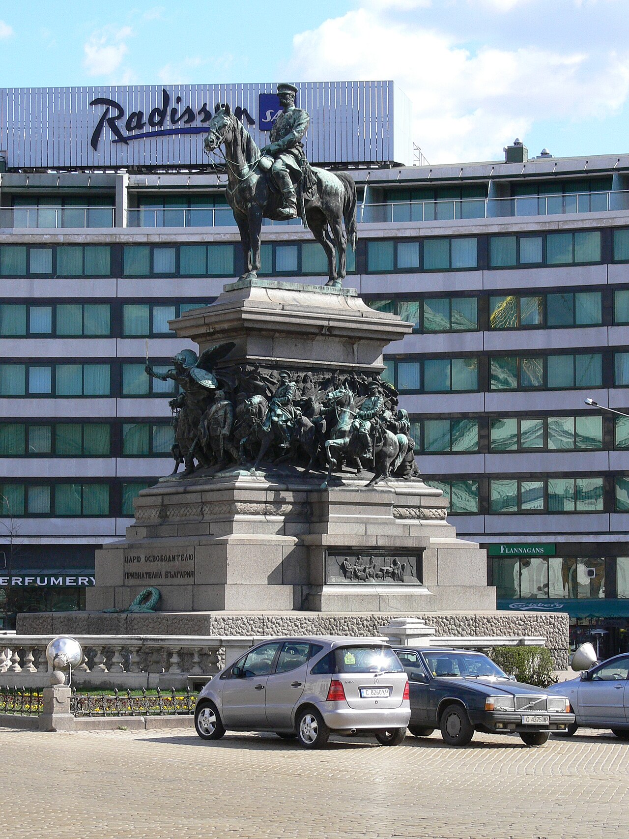 Monument to the Tsar Liberator by Arnoldo Zocchi