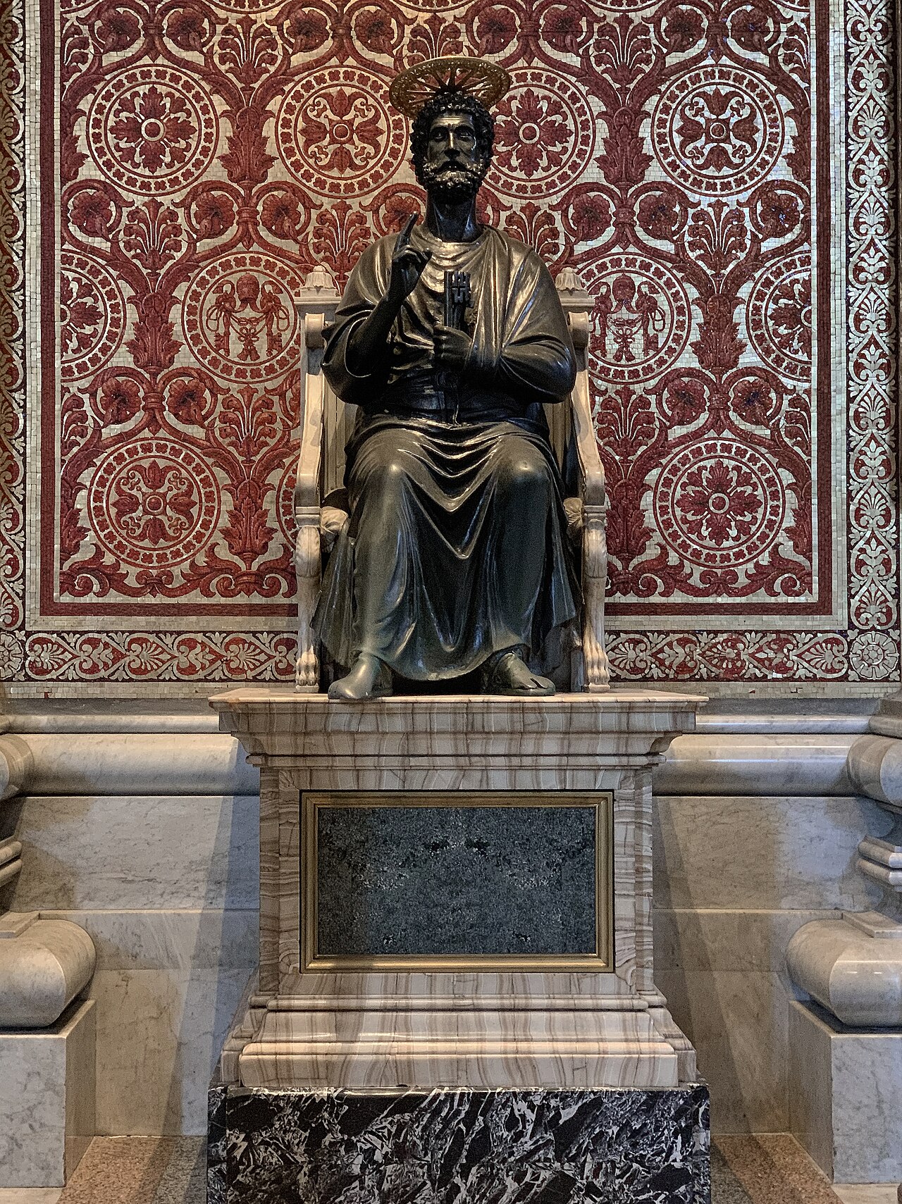 Saint Peter by Arnolfo di Cambio