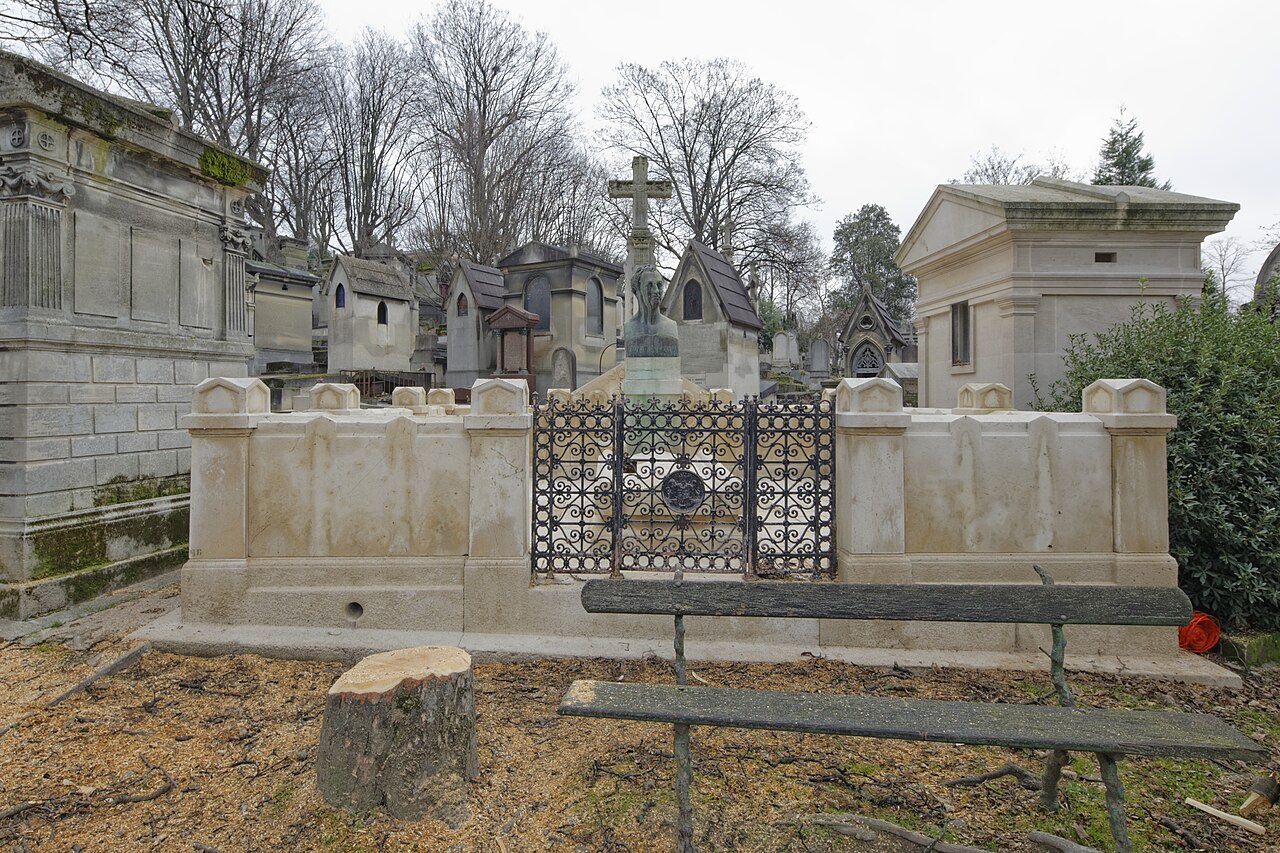 Grave of Pozzo di Borgo by Benedetto Pistrucci