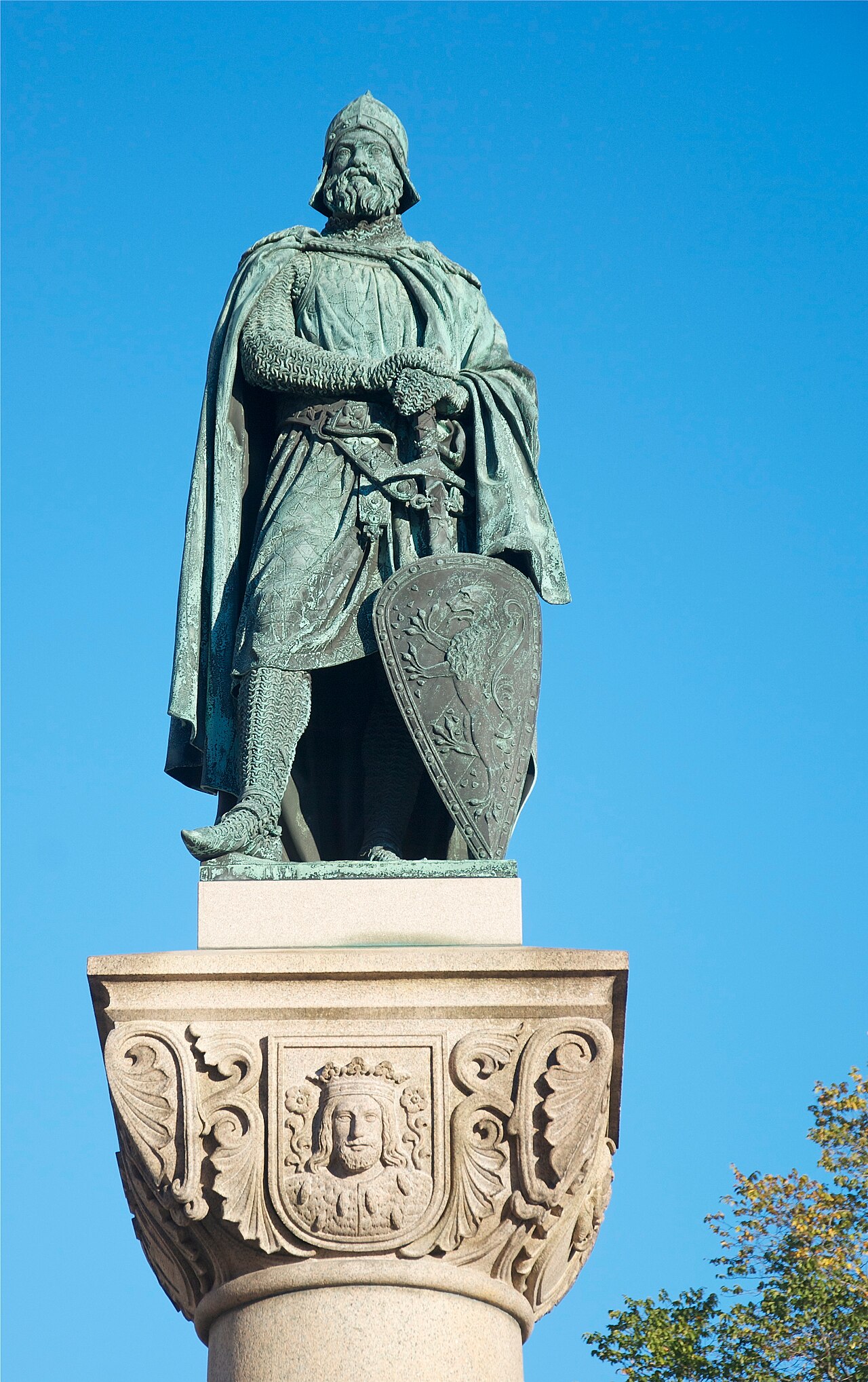 Statue of Birger Jarl by Bengt Erland Fogelberg
