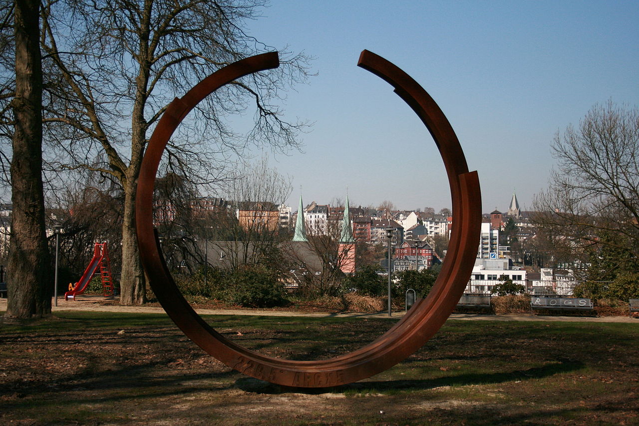 229,5° Arc x 5 by Bernar Venet