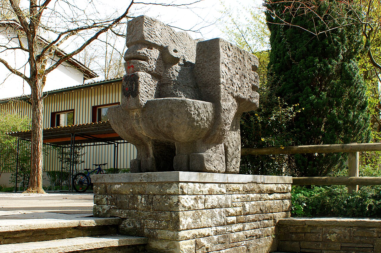 rooster by Bernhard Luginbühl