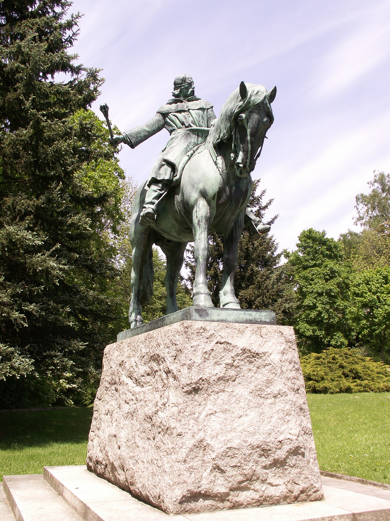 equestrian statue of Jan Žižka by Bohumil Kafka