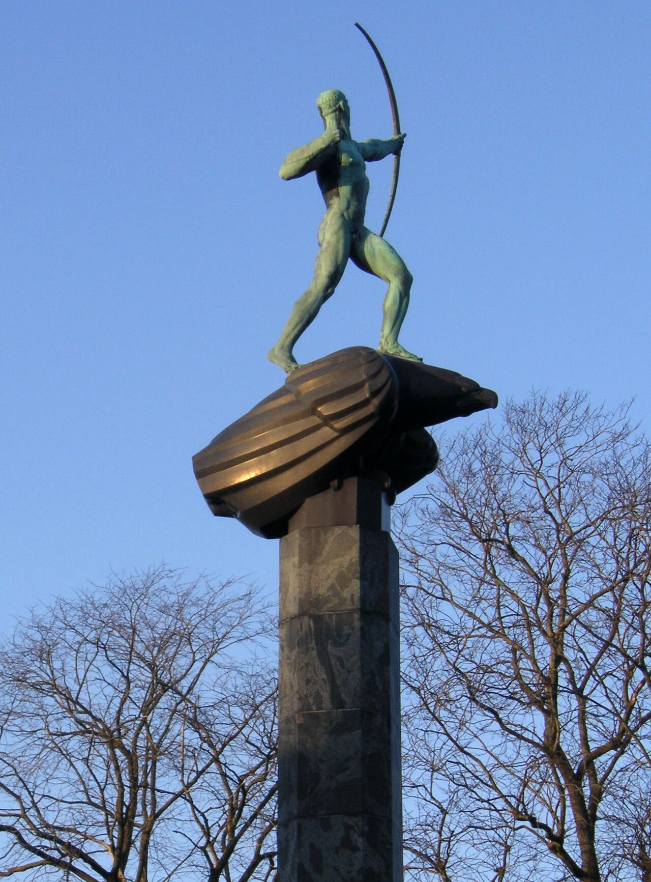 Bågskytten Milles by Carl Milles