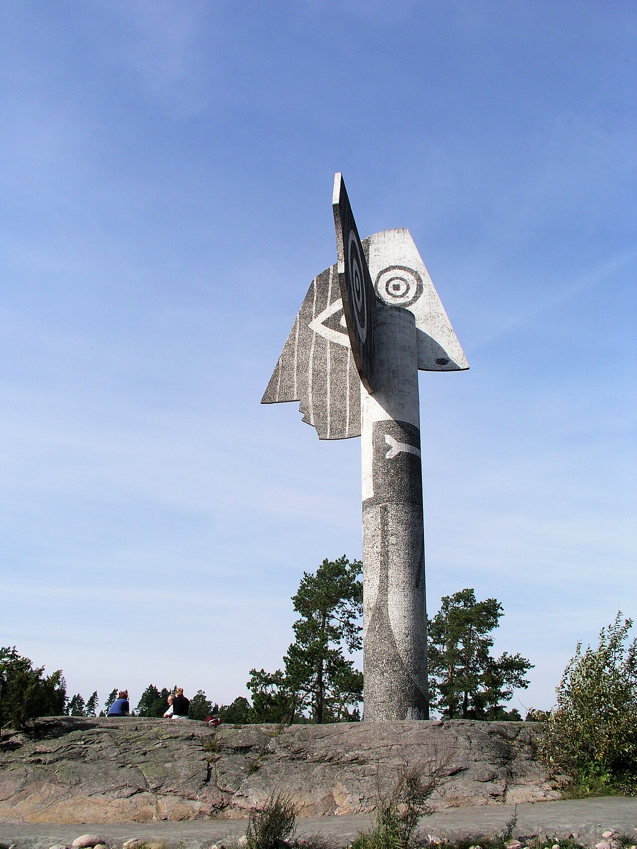 Picasso sculpture i Kristinehamn by Carl Nesjar