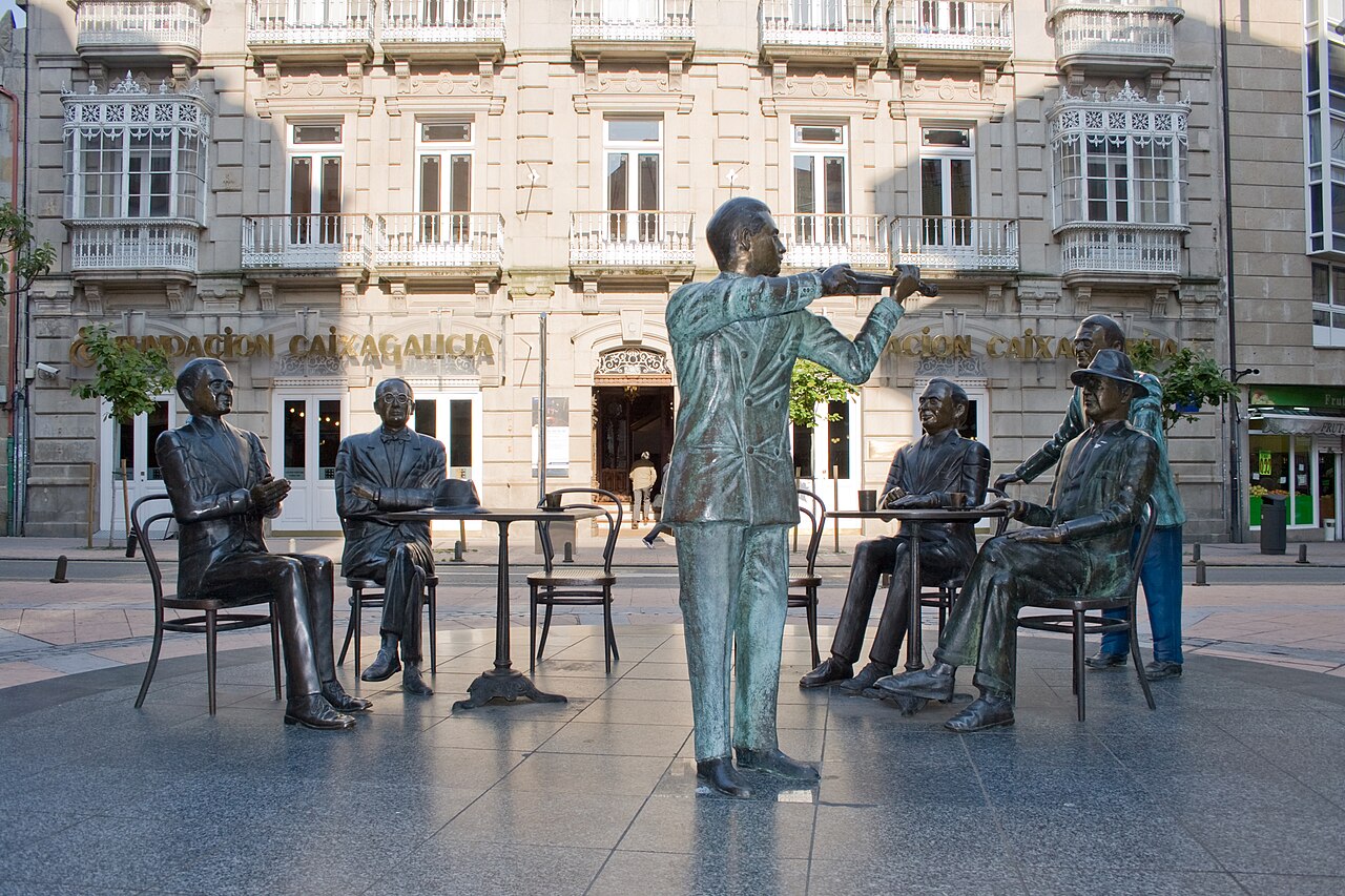 Tertulia monument (Literary Circle in Modern Coffee) by César Lombera