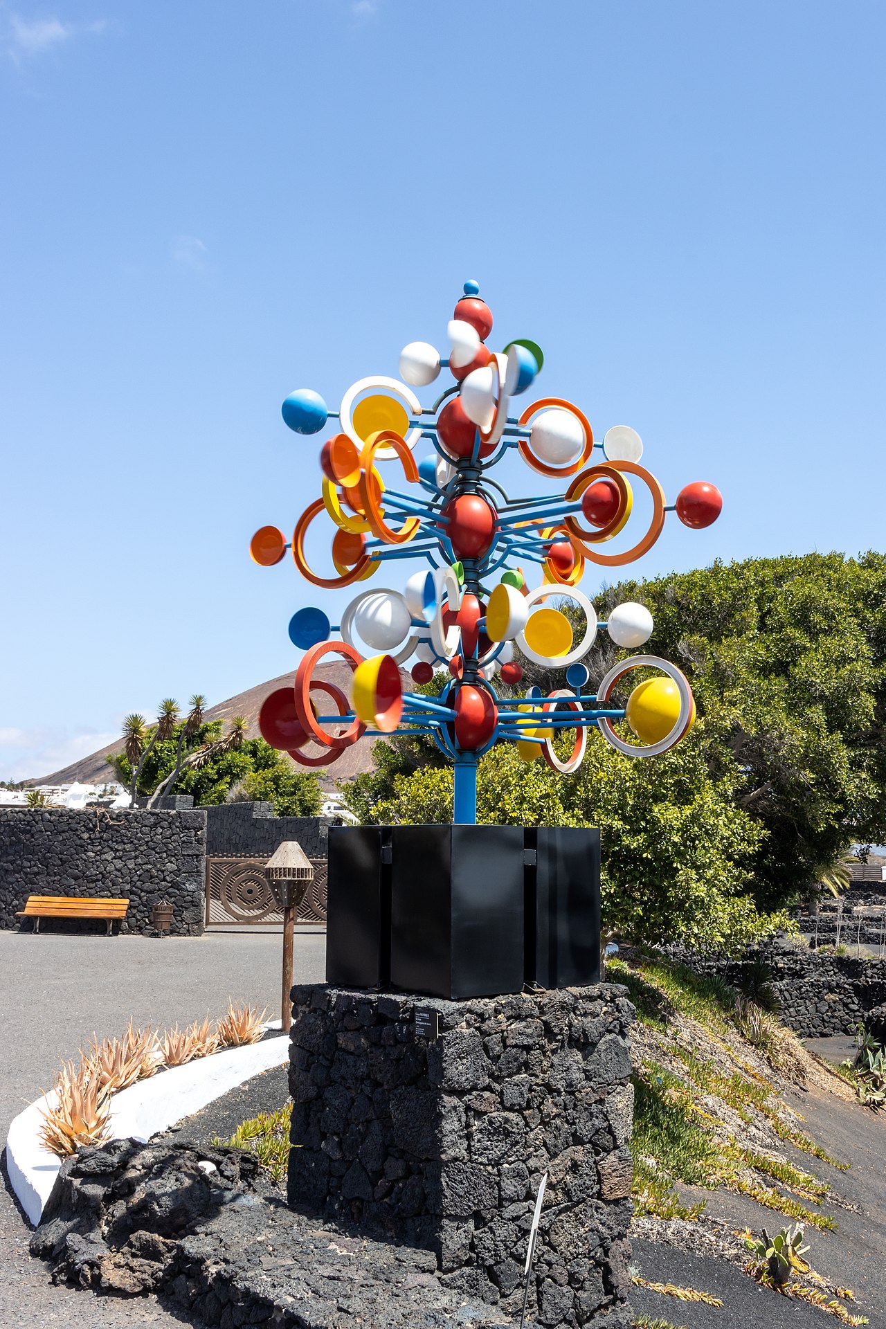 Juguete del Viento by César Manrique