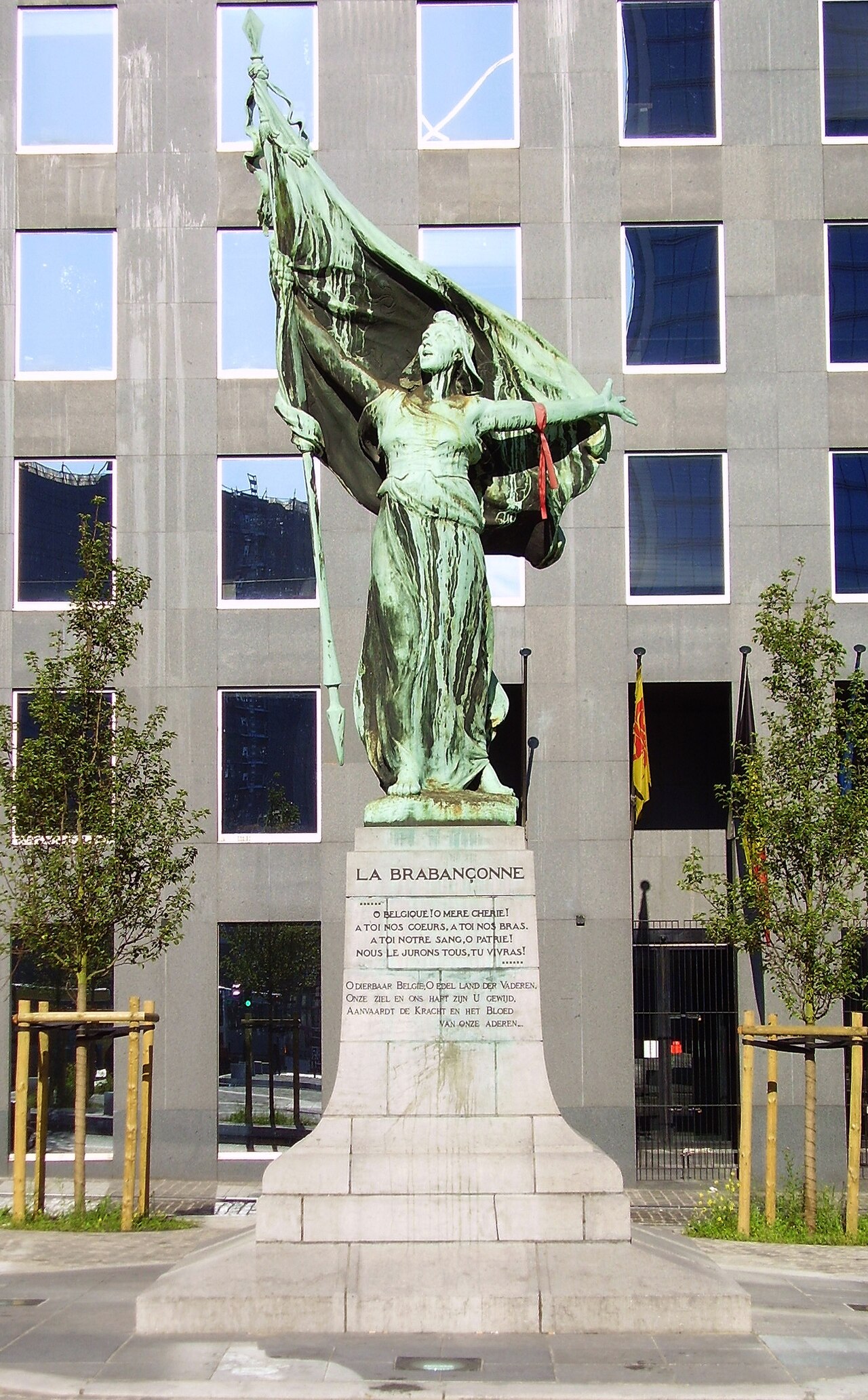 Statue de la Brabançonne by Charles Samuel