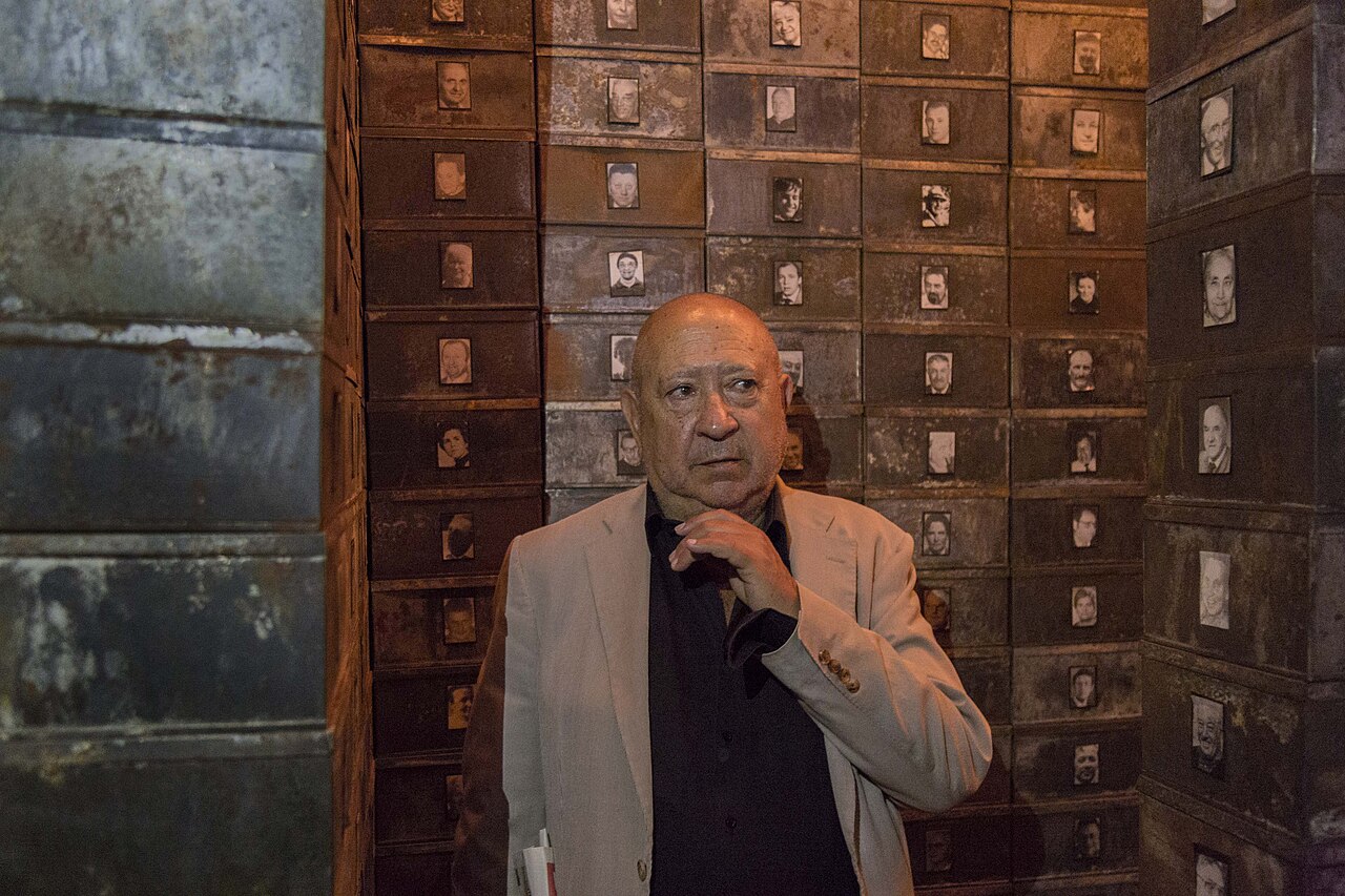 La Réserve des Suisses Morts by Christian Boltanski