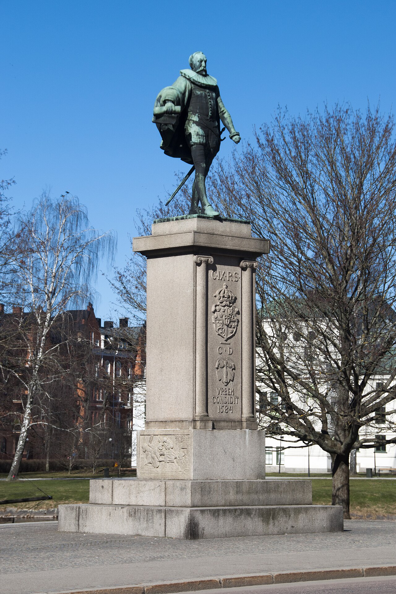 Duke Charles statue by Christian Eriksson