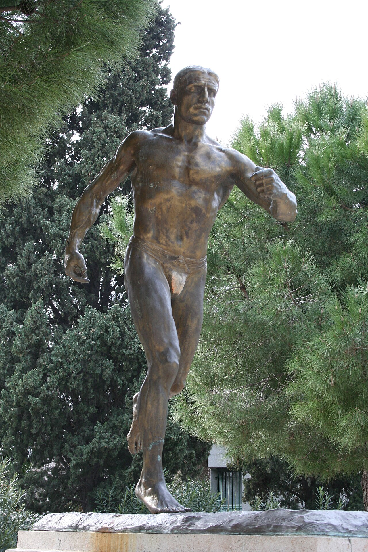 Jean Bouin by Constant Roux