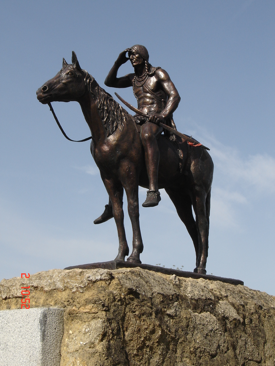 Estatua del Explorador by Cyrus Edwin Dallin