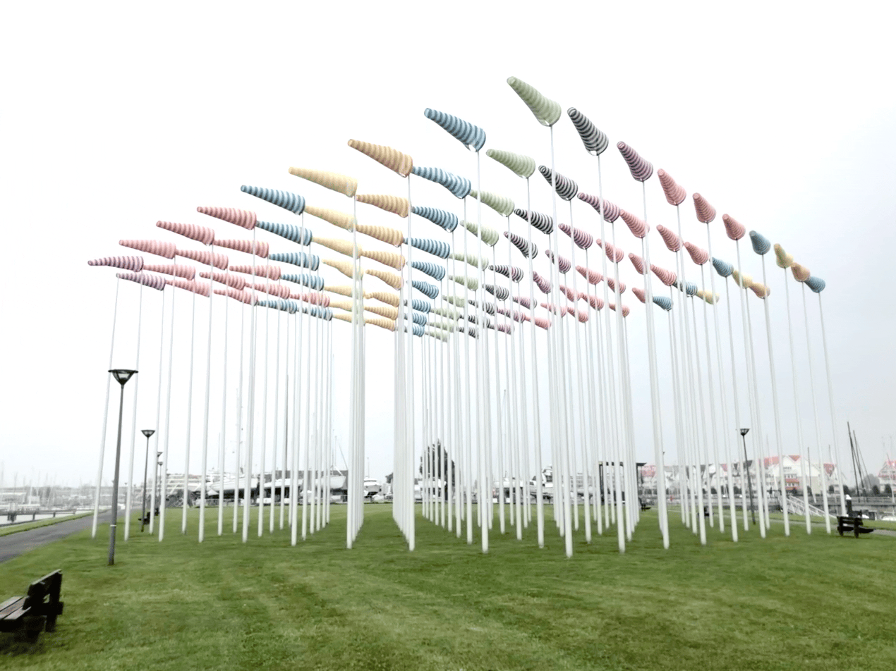 Le Vent Souffle Où Il Veut by Daniel Buren