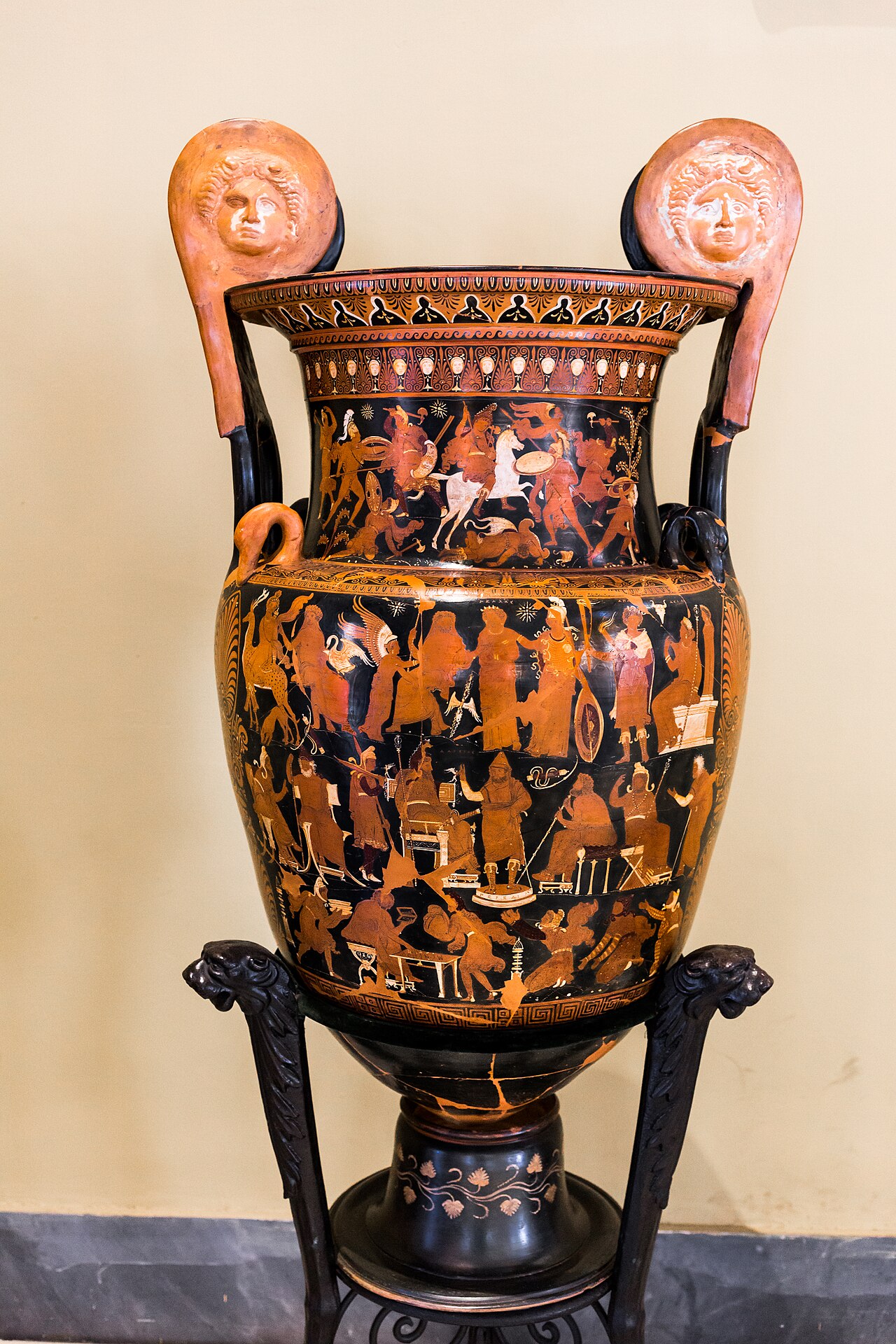 Darius Vase by Darius Painter