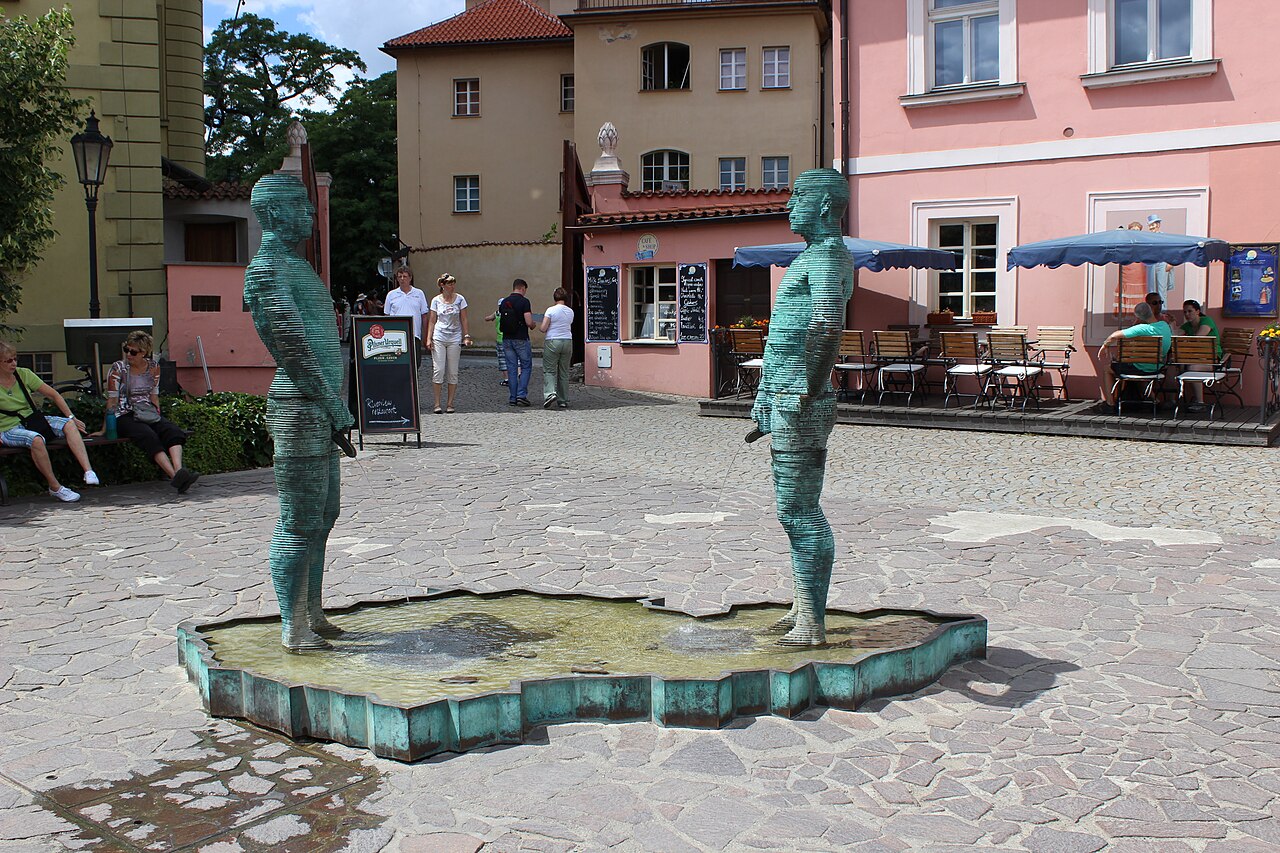 Piss by David Černý