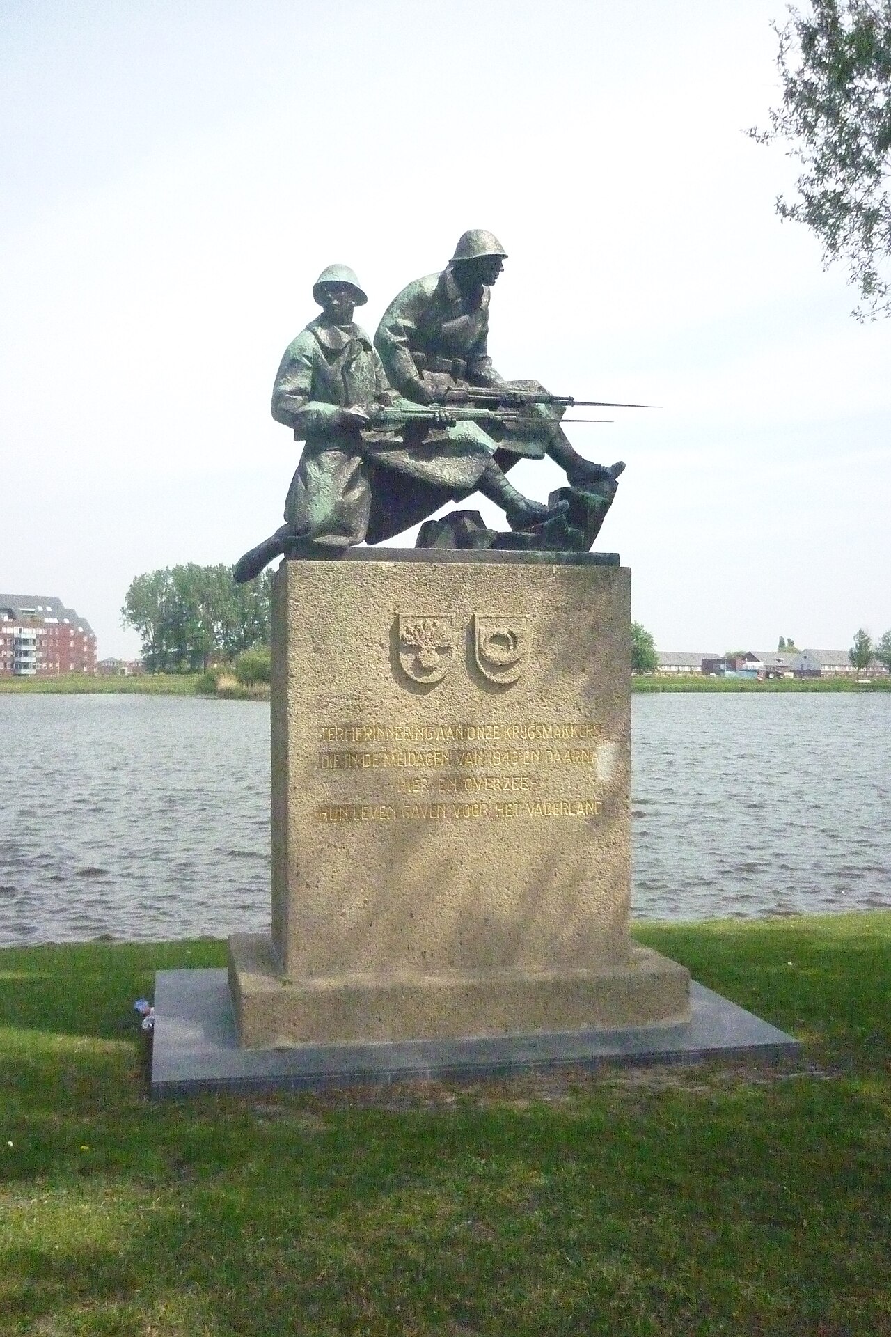 Monument Grenadiers en Jagers by Dirk Bus