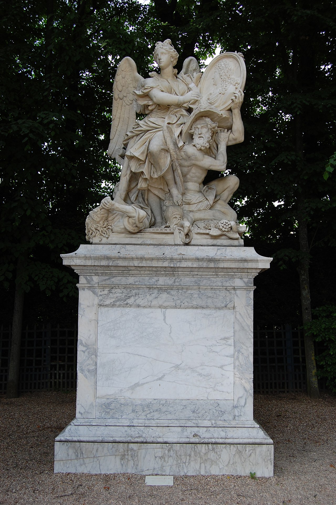 La Renommée du Roi, by Domenico Guidi by Domenico Guidi