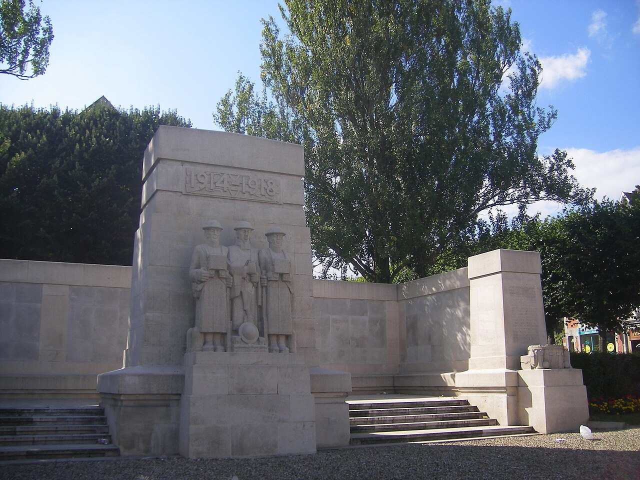 Soissons Memorial by Eric Kennington