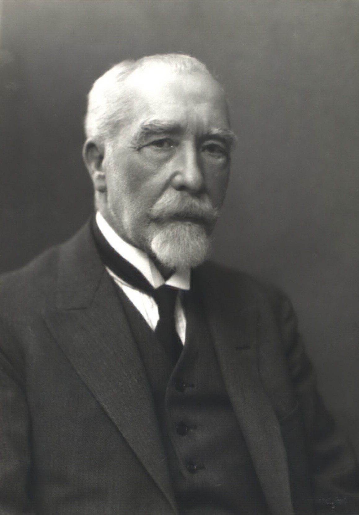 Portrait of Erik Henningsen