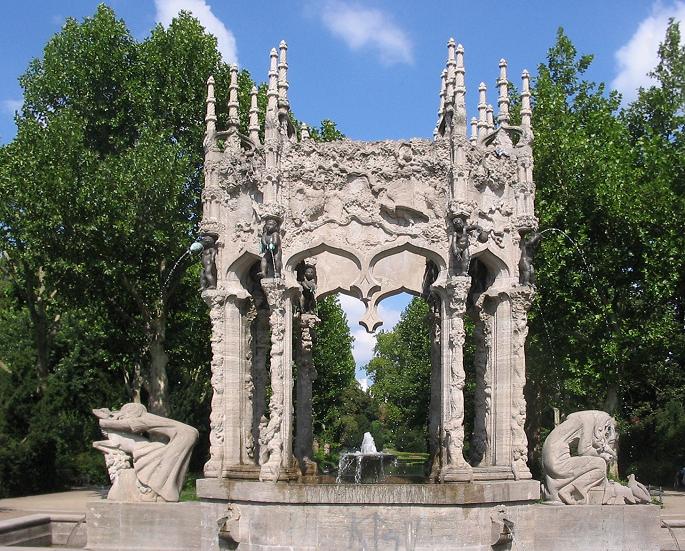 Märchenbrunnen by Ernst Moritz Geyger
