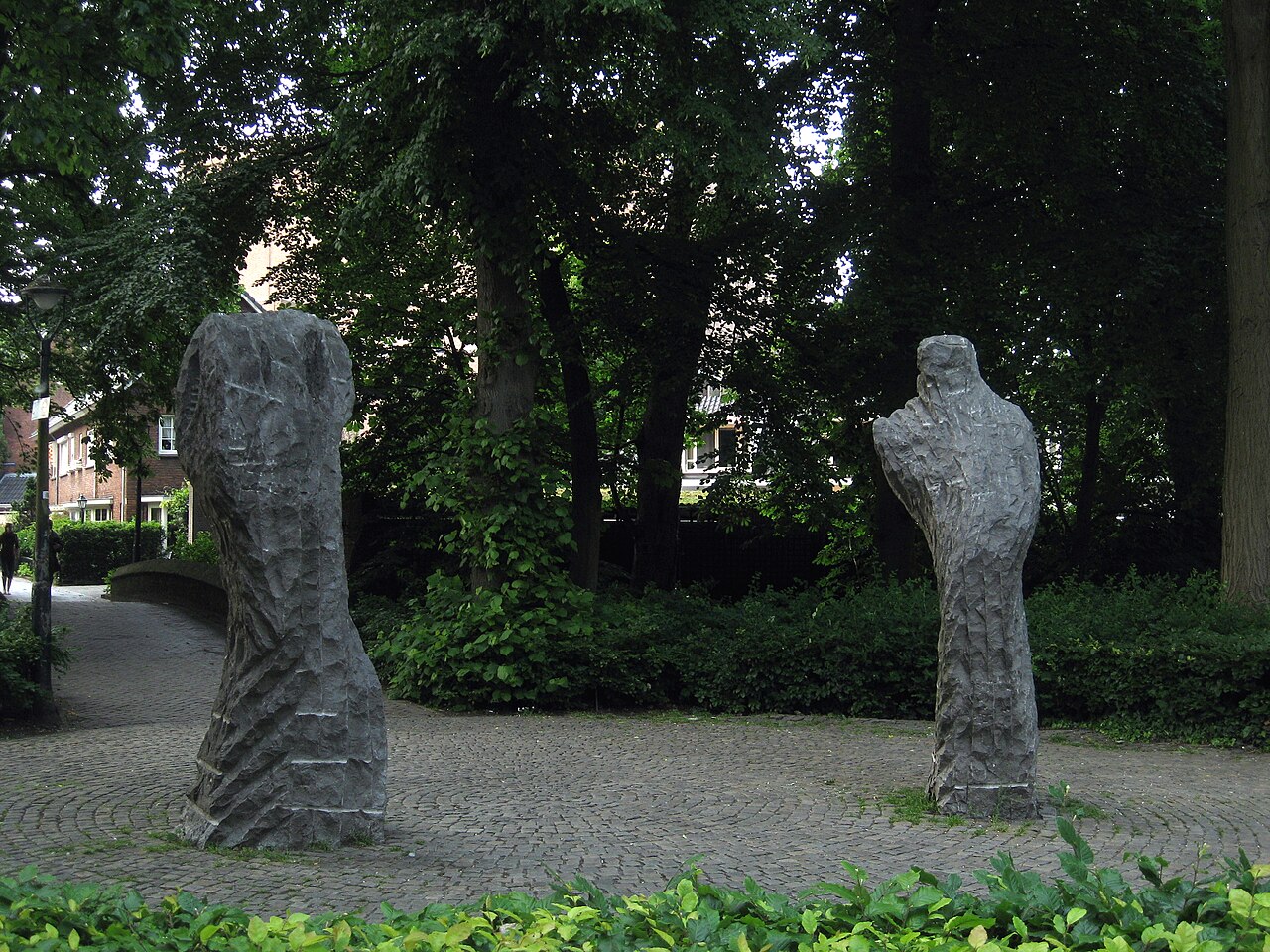 De Wachters by Eugène Dodeigne
