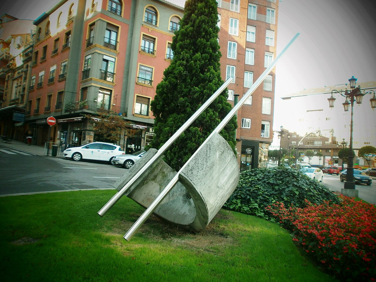 Estructura (Oviedo) by Eusebio Sempere
