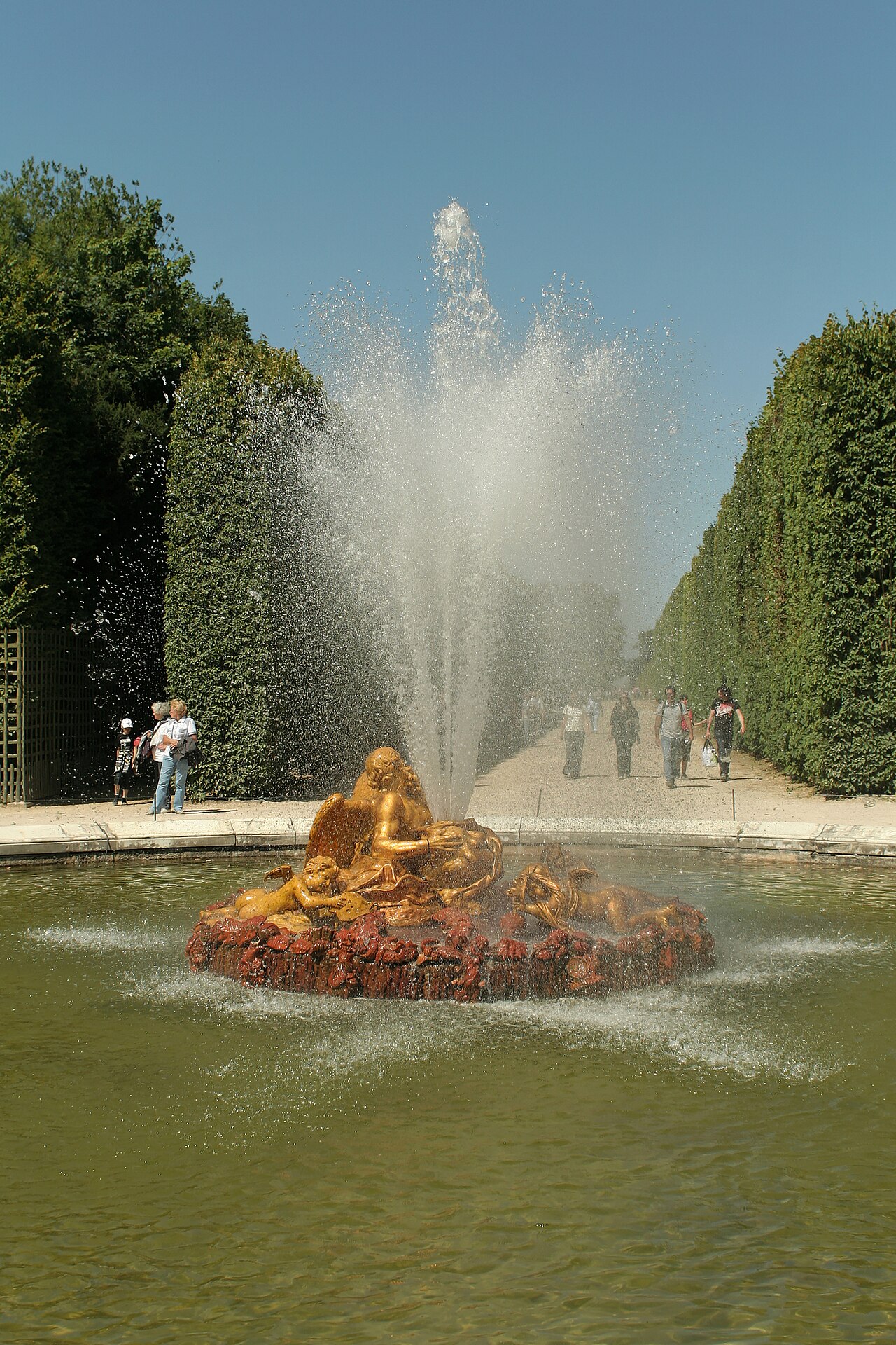Bassin de Saturne, ou de l'Hiver by François Girardon