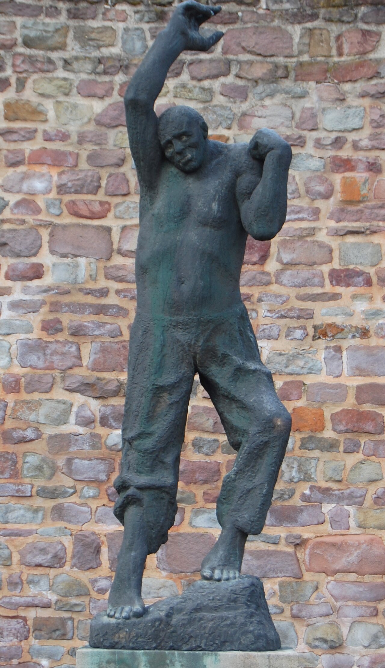 Aufsteigender by Fritz Cremer