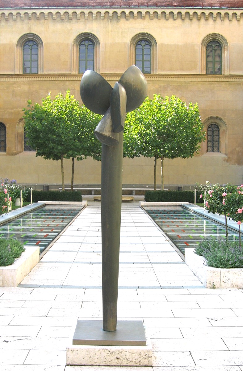 Flora III by Fritz Koenig