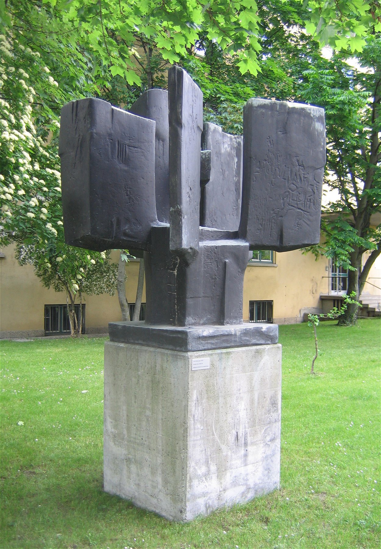 Great Votive Offering K by Fritz Koenig