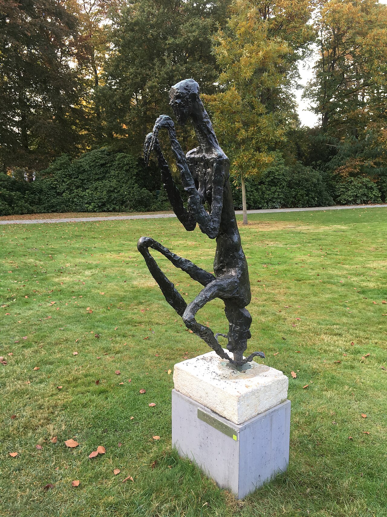 De Mantis (Bidsprinkhaan) by Germaine Richier