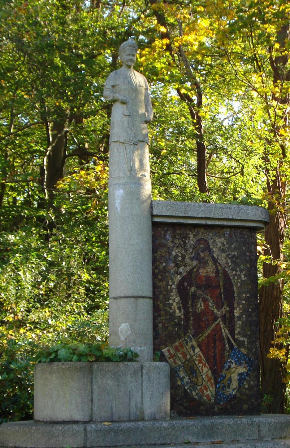 Monument koningin Emma by Gerrit van der Veen