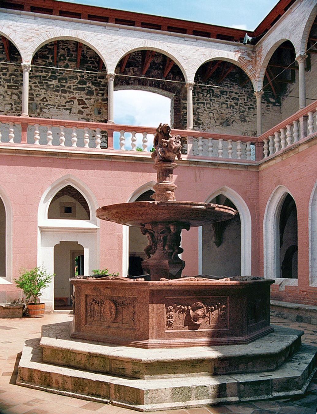 Hercules Fountain in Visegrád by Giovanni Dalmata
